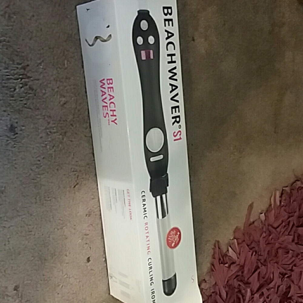 Beach waver curling iron used only once
